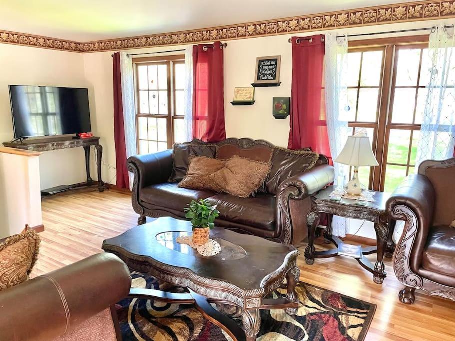 Cheerful Pocono Home Away From Home Albrightsville المظهر الخارجي الصورة